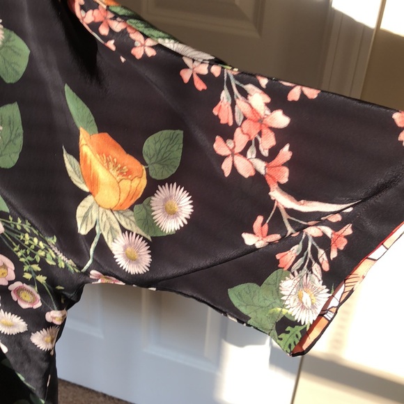 NWT Charlie B Reversible Kimono Wrap size Small - Picture 7 of 14